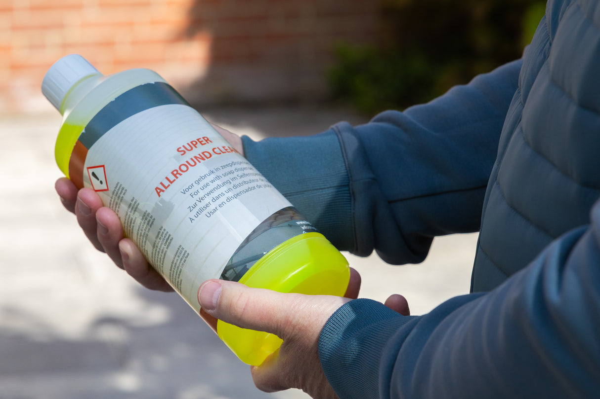 The allround cleaner bottle