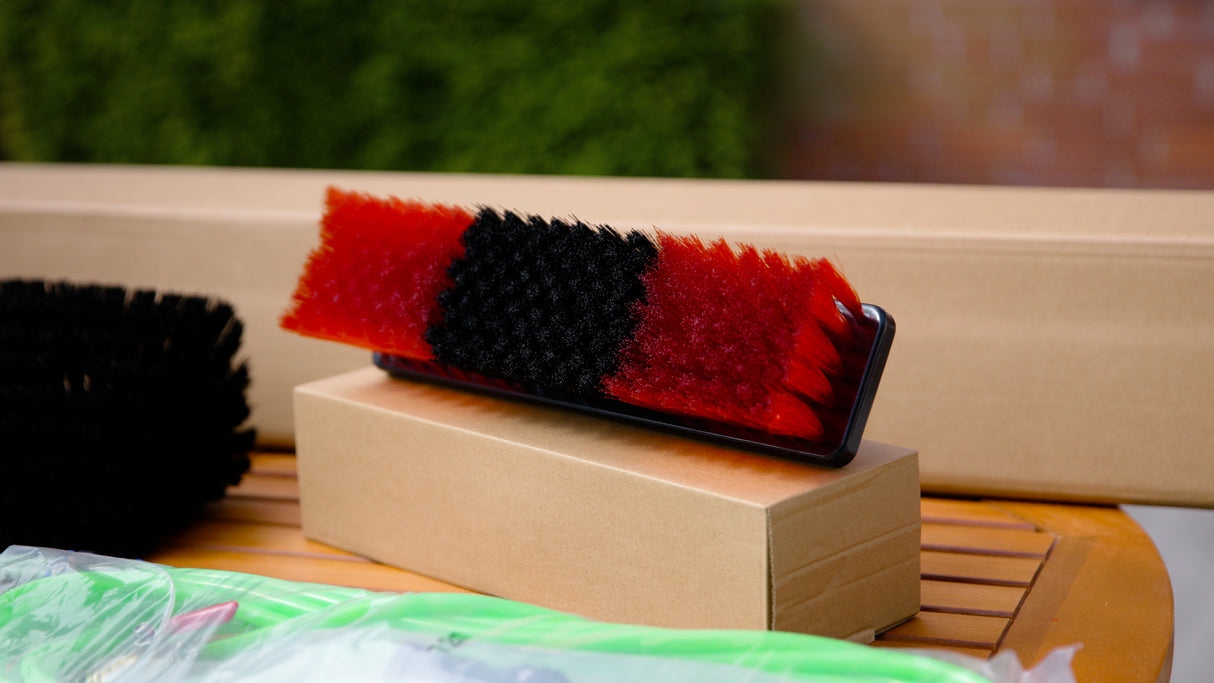The standard brush highlighted on a box