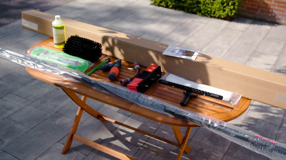 The contents of the value pack along with a cleaner