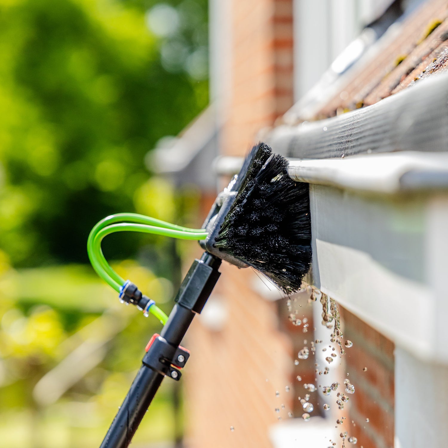 Cleaning fascia using the five-sided brush