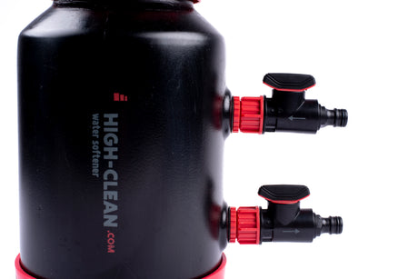 The input and output of the water softener